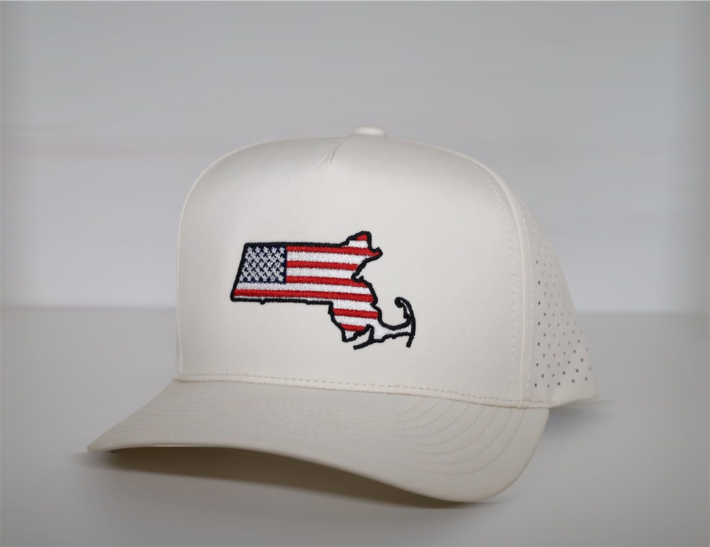 MASS USA PERFORATED (Cream)